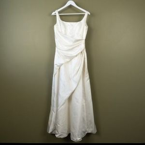 Wedding dress ivory size 12